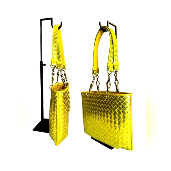 118 Preloved Bottega Veneta Matallic Tote ($ Marked Down 2/11/25) - Picture 2 of 10